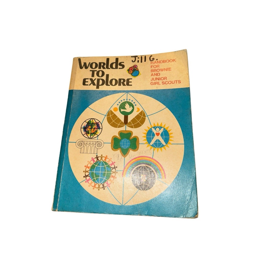 Vintage 1977 Worlds to Explore Handbook for Girl Scouts Paperback Book 1st Ed.